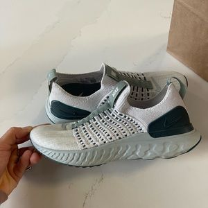 Nike react phantom sneakers